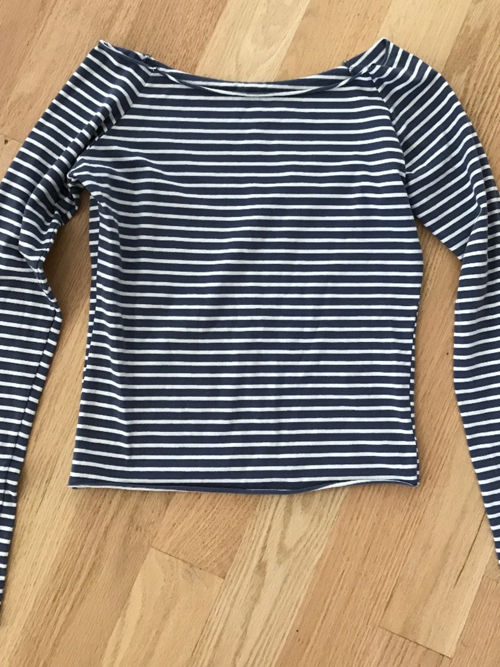 Brandy Melville off the shoulder top